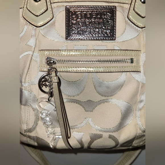 Coach Poppy shoulder bag - Picture 15 of 16